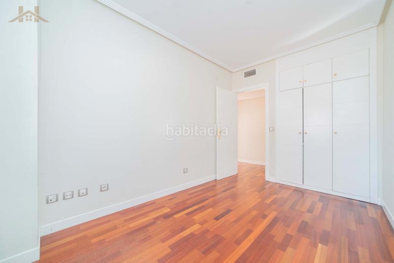 Foto f49a99b1-391e-4628-8597-50fa4bbb1c08. Planta baixa amb calefacció piscina a Sector B Boadilla del Monte