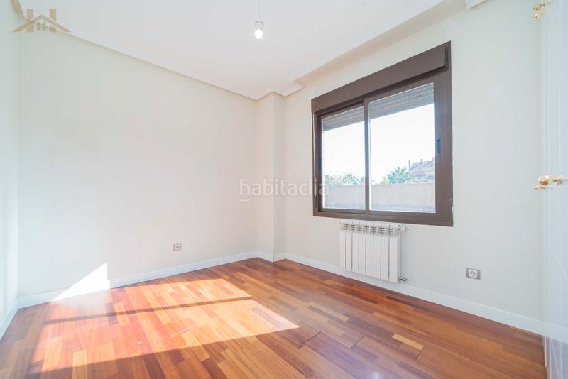 Foto f5f8d9fd-03a9-4c24-9474-5d340462d304. Planta baixa amb calefacció piscina a Sector B Boadilla del Monte