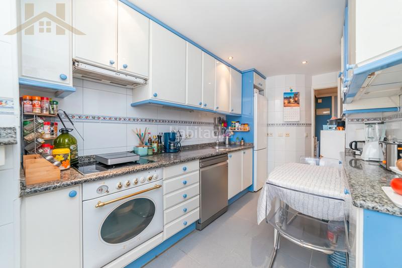 Foto 0e89e2f0-efff-43b2-9926-394ea9f58b40. Pis amb calefacció aparcament piscina a Sector B Boadilla del Monte