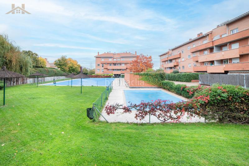 Foto 817d8170-957c-4ece-8ca8-d4ff4cadb137. Pis amb calefacció piscina a Sector B Boadilla del Monte