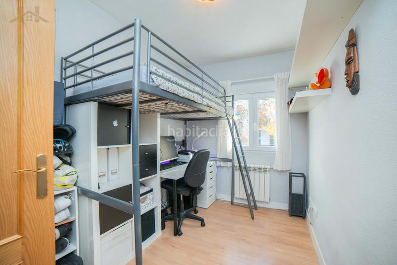 Foto c9778ba7-1334-4e8f-8fbb-dbd2435036c4. Appartement dans calle tuy 1 dans Valderas-Los Castillos Alcorcón