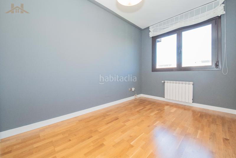 Foto 8d4aea05-2788-4d3f-b89a-ec3c2f901d3e. Flat in avenida nuevo mundo 9 in Sector S Boadilla del Monte