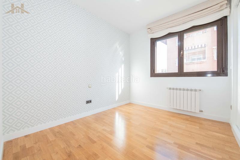 Foto a4848fa2-a72d-4177-ab9d-3b6d3180d6bd. Flat in avenida nuevo mundo 9 in Sector S Boadilla del Monte