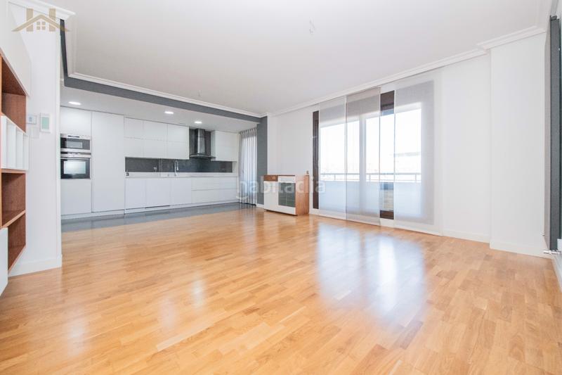 Foto d9f64b40-2d70-4746-930a-18ee01ba5279. Flat in avenida nuevo mundo 9 in Sector S Boadilla del Monte