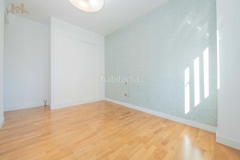 Foto 020aac45-0e6a-4d82-a1a9-adf695a68ef7. Pis a avenida nuevo mundo 9 a Sector S Boadilla del Monte