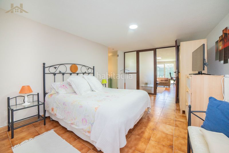 Foto 21659dff-6f61-4a1a-85a9-df76ea52a3cc. Casa aparellada a calle playa de suances 8d a Valdecabañas Boadilla del Monte
