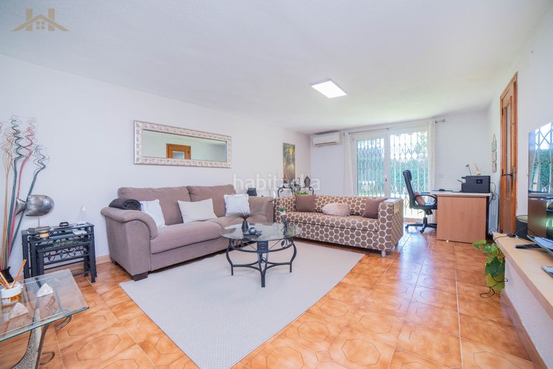 Foto 7c4a011b-dd15-483a-88ce-c0f53a4eabe2. Casa aparellada a calle playa de suances 8d a Valdecabañas Boadilla del Monte