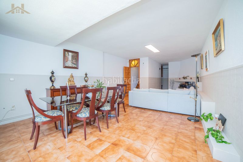 Foto f58c9dbd-dc4d-48e8-b75f-43311b86f684. Casa aparellada a calle playa de suances 8d a Valdecabañas Boadilla del Monte