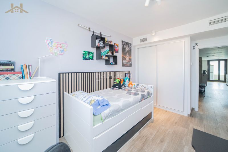 Foto 2bc32bb3-b7da-4ba5-886b-dbb73ee1b1d5. Pis a avenida selección española de fútbol 14 a Valdepastores-Las Encinas Boadilla del Monte