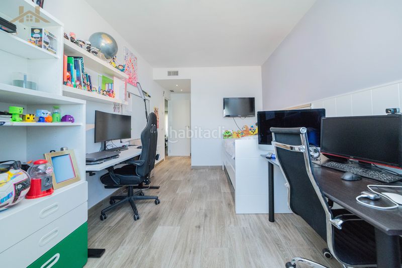 Foto cd887524-d510-4b4d-a52f-b9673e72c64e. Pis a avenida selección española de fútbol 14 a Valdepastores-Las Encinas Boadilla del Monte