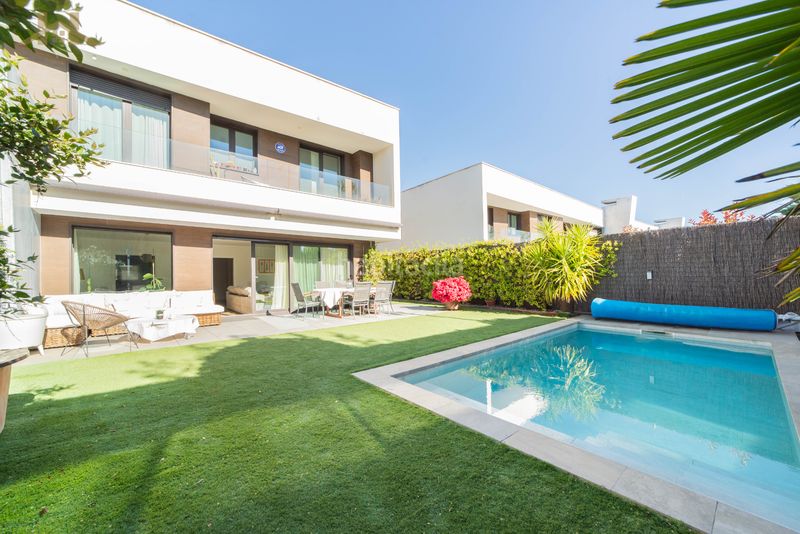 Foto 192fc83e-d9cc-44d4-8062-6c33482f26b7. Chalet con riscaldamento parcheggio piscina in Cortijo sur Boadilla del Monte