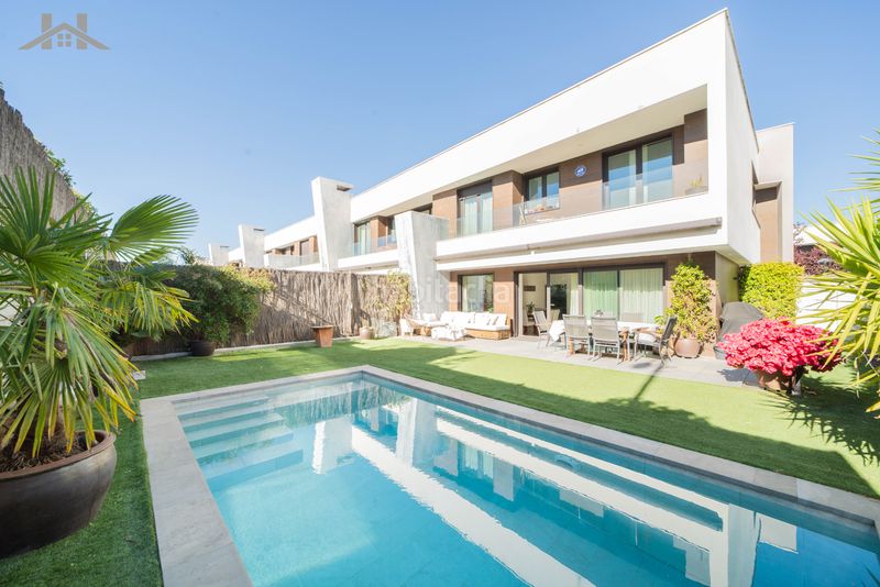 Foto 462ab4d4-6bd7-429c-98a6-6e2fd0b0287e. Chalet con riscaldamento parcheggio piscina in Cortijo sur Boadilla del Monte