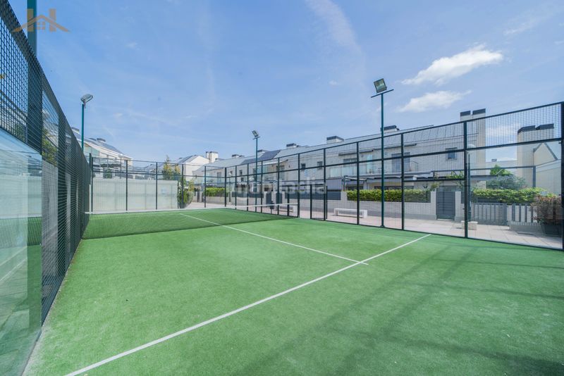 Foto 16b0ccf8-2532-4676-b0ac-c48ed883d0db. Planta baixa amb calefacció aparcament a Viñas Viejas Boadilla del Monte