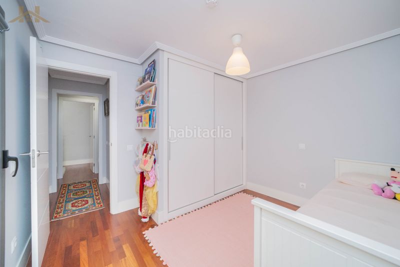 Foto 7c1719ac-dabc-42ba-83ad-c54734beed02. Planta baixa amb calefacció aparcament a Viñas Viejas Boadilla del Monte