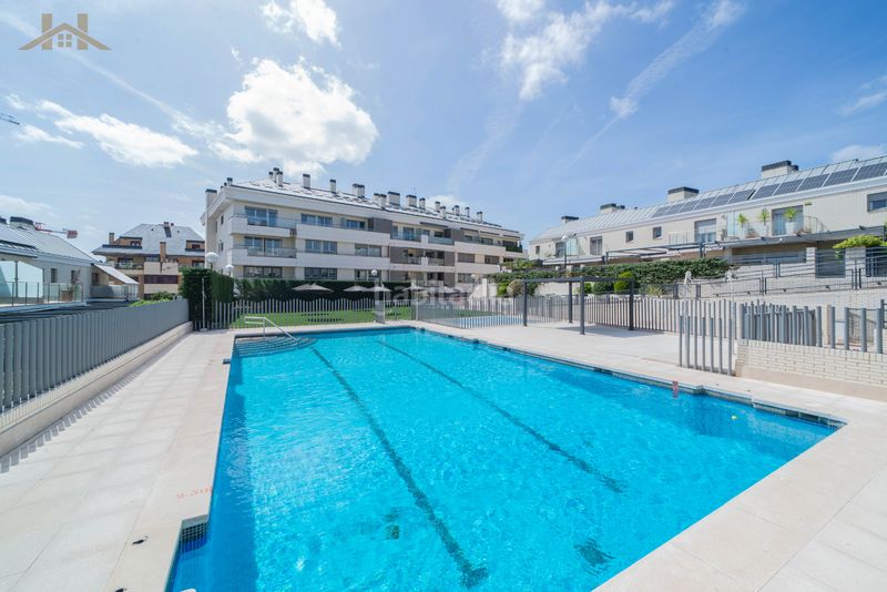 Foto 87debfe2-2a96-42b0-80d7-d2472bb5abf4. Planta baixa amb calefacció aparcament a Viñas Viejas Boadilla del Monte