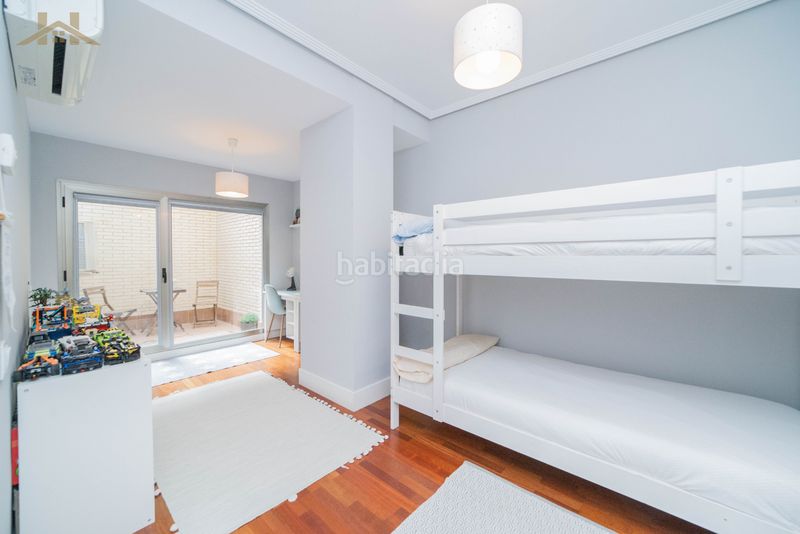 Foto b1e5173c-f2f0-4383-9f90-1f1bf857481a. Planta baixa amb calefacció aparcament a Viñas Viejas Boadilla del Monte