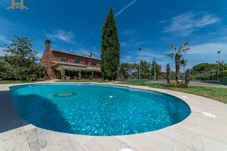 Chalet  Calle río turia. Espectacular chalet independiente en parque boadilla