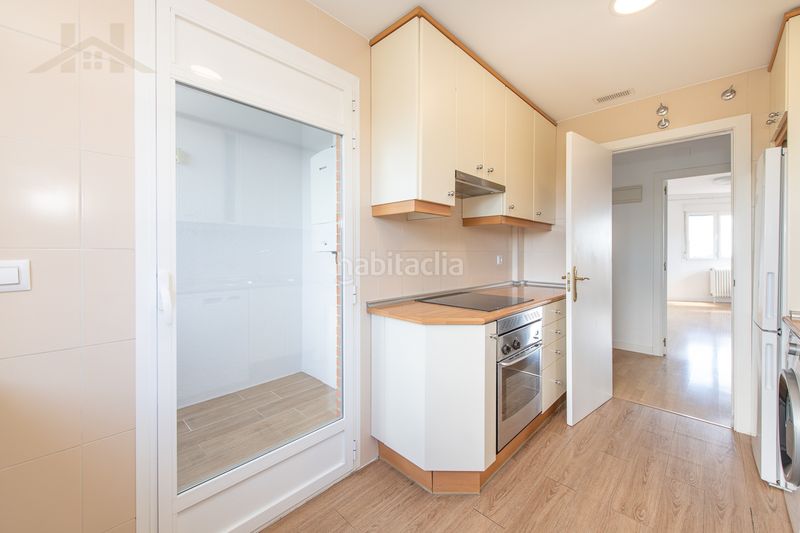 Foto 08250015-74d8-4237-a233-54ab02b38b98. Flat with heating parking pool in Sector B Boadilla del Monte