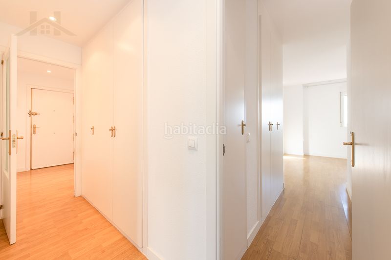 Foto a6da730b-7619-4563-b4f4-07bc196e5d07. Flat with heating parking pool in Sector B Boadilla del Monte