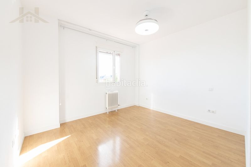 Foto c854839b-e86c-4709-8683-fed27d617b14. Flat with heating parking pool in Sector B Boadilla del Monte