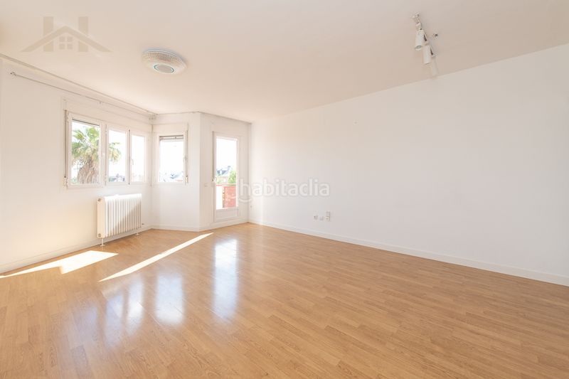 Foto d07bb61b-6d29-4b1e-9461-d970207059c8. Flat with heating parking pool in Sector B Boadilla del Monte
