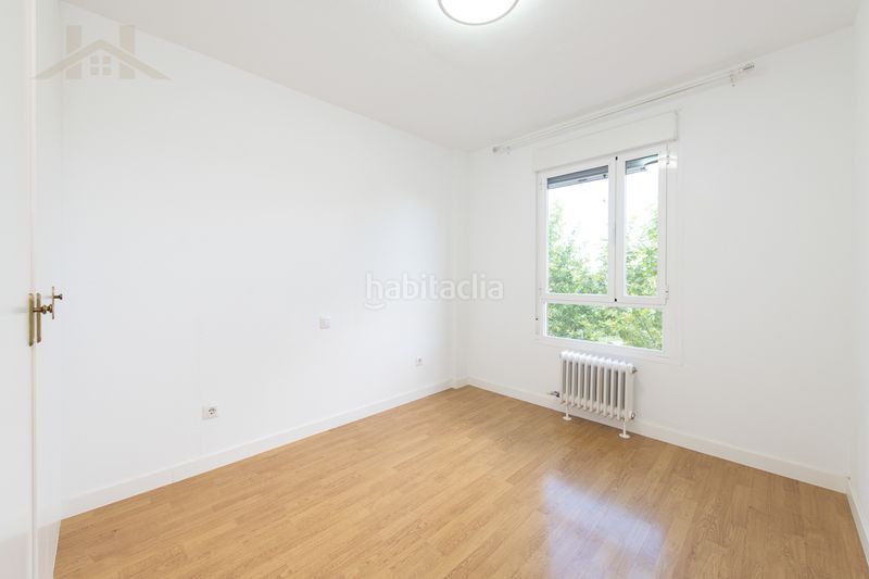 Foto edf5d0d7-f613-4571-a8f1-d91260744623. Flat with heating parking pool in Sector B Boadilla del Monte