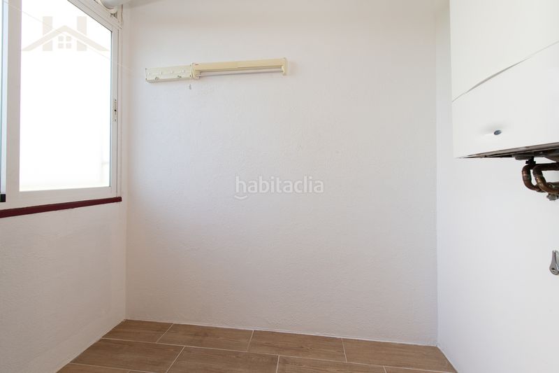 Foto f0b83590-8327-4533-aa28-f5e49a271b56. Flat with heating parking pool in Sector B Boadilla del Monte