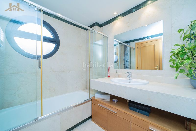 Foto 30b73747-108b-4eba-8fa4-d69d929fd726. Flat with heating pool in Sector B Boadilla del Monte