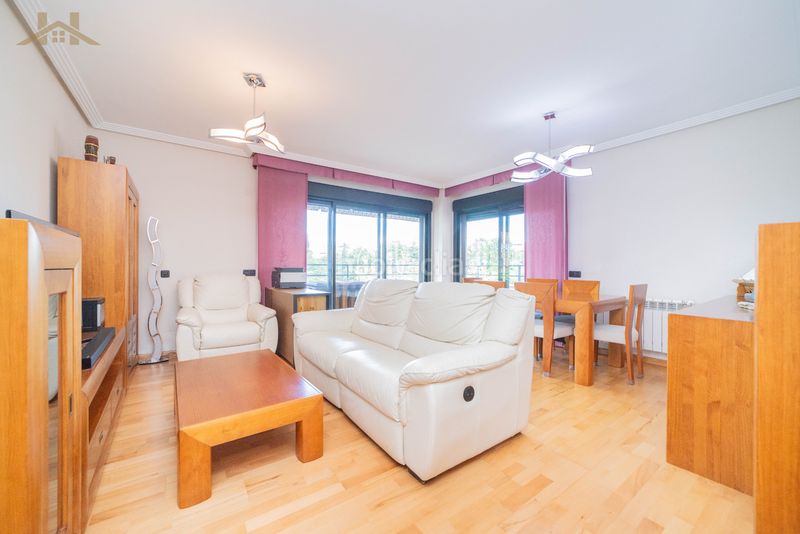 Foto 587c5eb8-a9f9-484b-814e-c751105e1794. Flat with heating pool in Sector B Boadilla del Monte