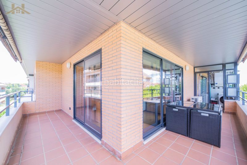 Foto 671a834f-22b9-4512-910f-66996b2f5f89. Flat with heating pool in Sector B Boadilla del Monte
