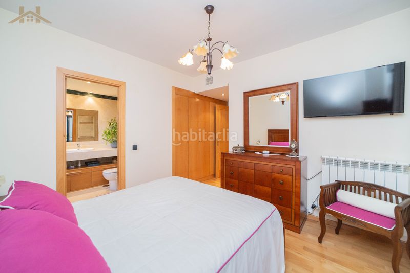 Foto b86457a1-f9cc-4170-9493-4998ae0f818c. Flat with heating pool in Sector B Boadilla del Monte