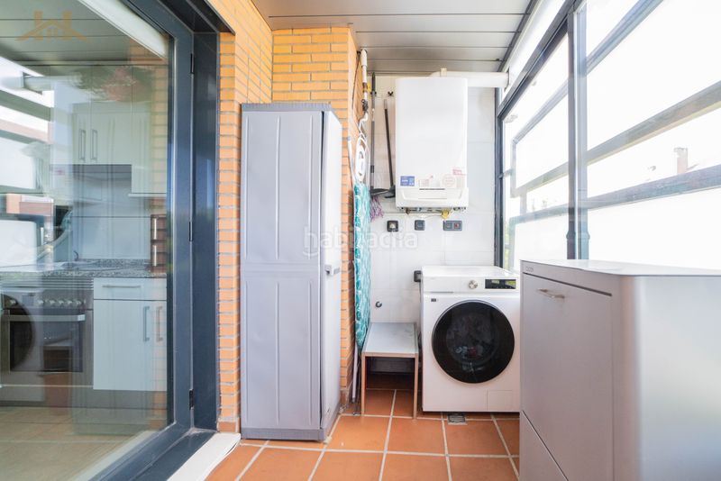 Foto e328d287-0d5a-4478-96c6-924746149f69. Flat with heating pool in Sector B Boadilla del Monte