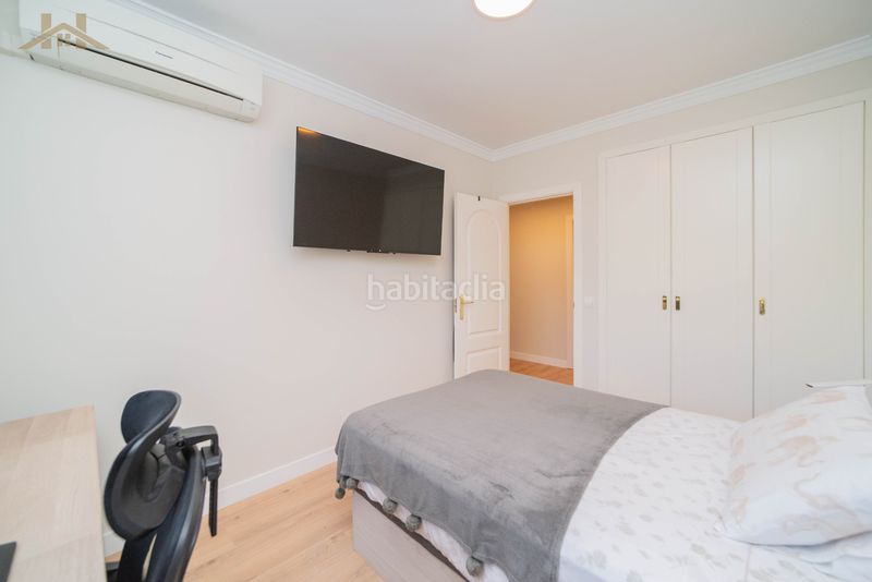 Foto d557f8cf-6d28-4624-b352-9a5636ade215. Flat with heating parking pool in Sector B Boadilla del Monte