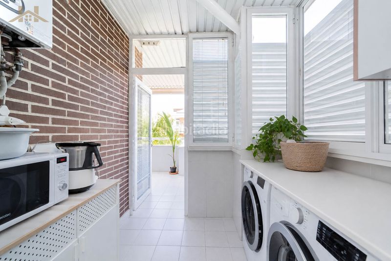Foto f87b2fd3-7296-47b1-9139-3ae66929d491. Flat with heating parking pool in Sector B Boadilla del Monte