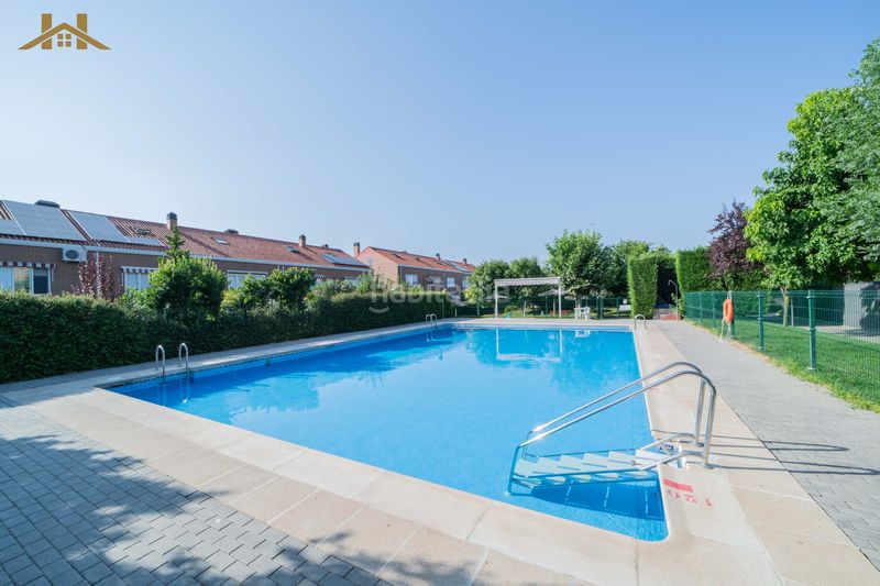 Foto ea676e5c-a988-4fec-bdfd-e4dfb6d01d58. Xalet amb calefacció aparcament piscina a Sector B Boadilla del Monte