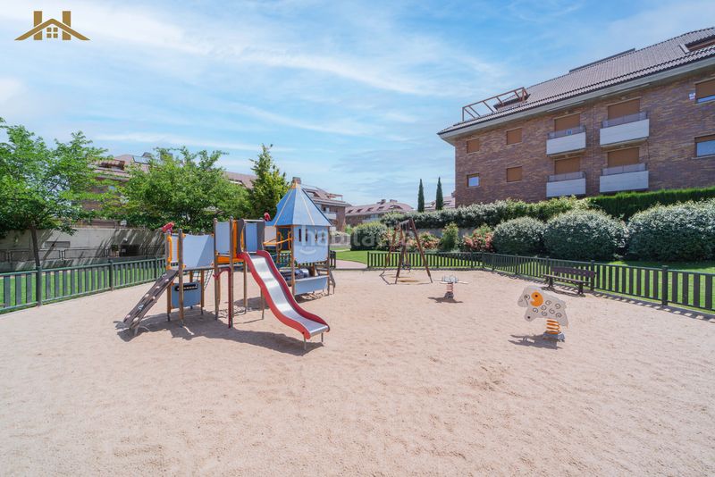 Foto d0558dad-882a-43ec-882c-152204ac1624. Àtic amb calefacció aparcament piscina a Valenoso Boadilla del Monte