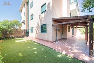 Appartamento  Calle severo ochoa. Maginifico bajo con jardin