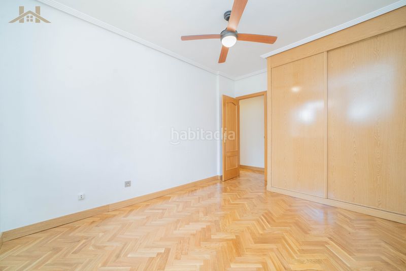 Foto 2f8bfcc9-201b-4bed-82ee-d5cc8378a712. Rent duplex with heating parking pool in Sector B Boadilla del Monte