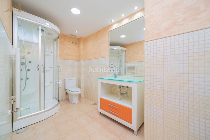 Foto c721ba28-30f7-44a4-86fd-8b94d20e01f7. Rent duplex with heating parking pool in Sector B Boadilla del Monte