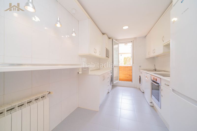 Foto d23760d3-2ba2-494b-99eb-487ee8b46570. Rent duplex with heating parking pool in Sector B Boadilla del Monte
