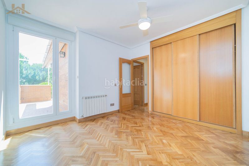 Foto d2a98b8b-1733-47d3-8eb9-0b3adea6314b. Rent duplex with heating parking pool in Sector B Boadilla del Monte