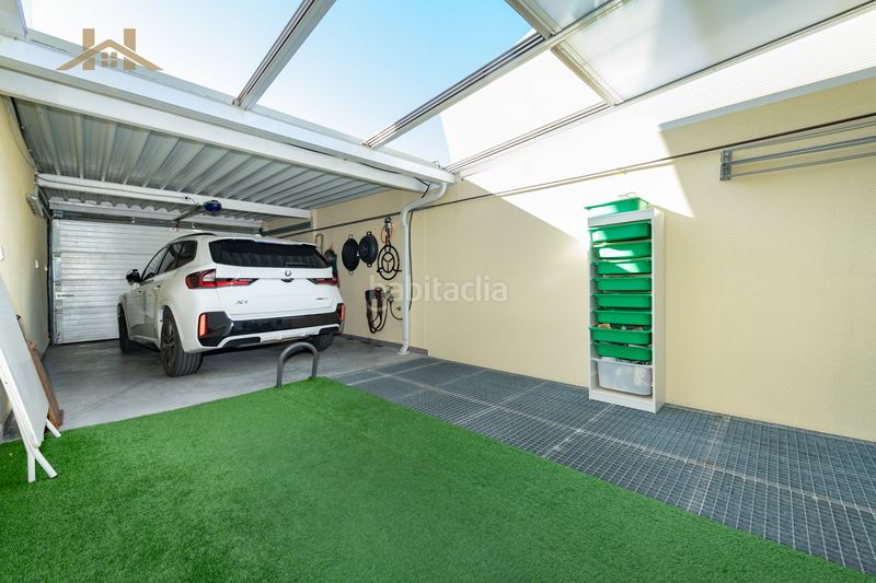 Foto 3eaedc4e-adea-40dd-8a25-355bd401437f. Casa aparellada amb calefacció aparcament piscina a Boadilla del Monte