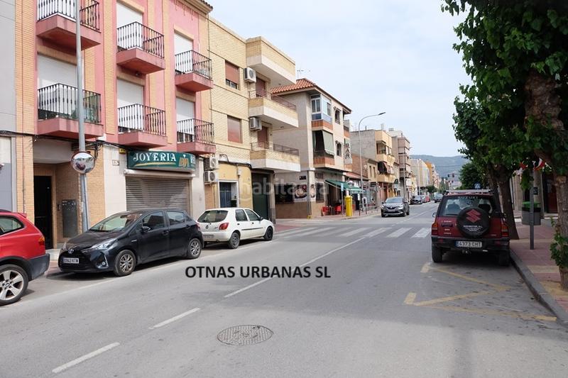 Foto 3bb7f730-d564-468d-b0b1-b6db994a63f5. Alquiler local comercial en avenida del progreso 63 local totalmente montado en Murcia