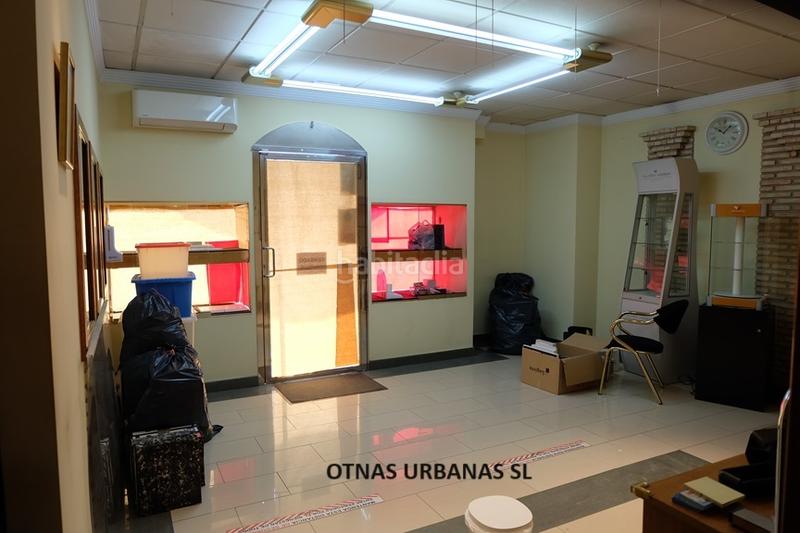 Foto f2fb7f5c-9e67-4e31-8754-24e2951ad2c4. Alquiler local comercial en avenida del progreso 63 local totalmente montado en Murcia