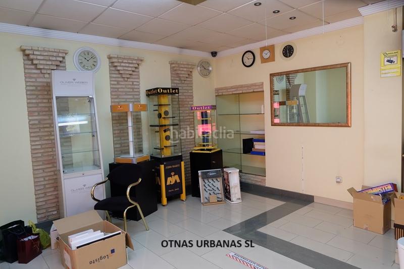 Foto 5601b9ce-6000-438b-9801-bbc422dc3ecb. Location local commercial dans avenida del progreso 63 dans Murcia