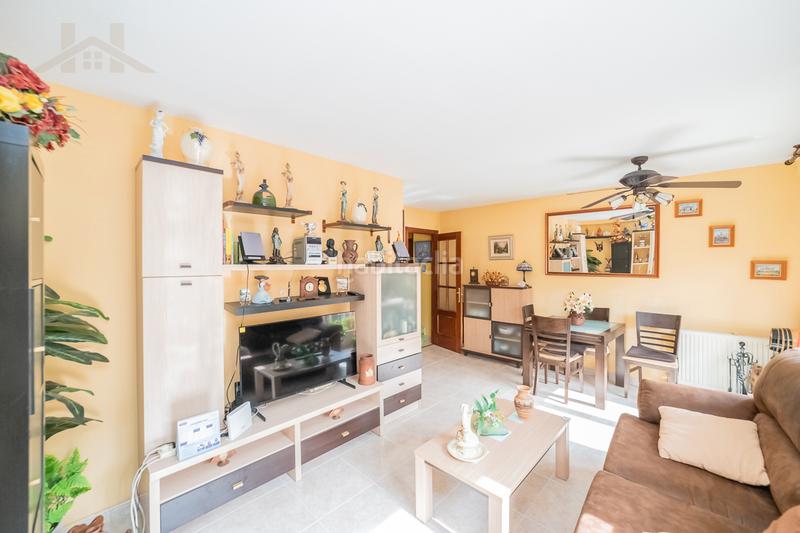 Foto 8155f834-aaf5-4751-8c41-f0dd77b996b2. Dúplex  en venta en calle los haces, 9 en Sevilla la Nueva