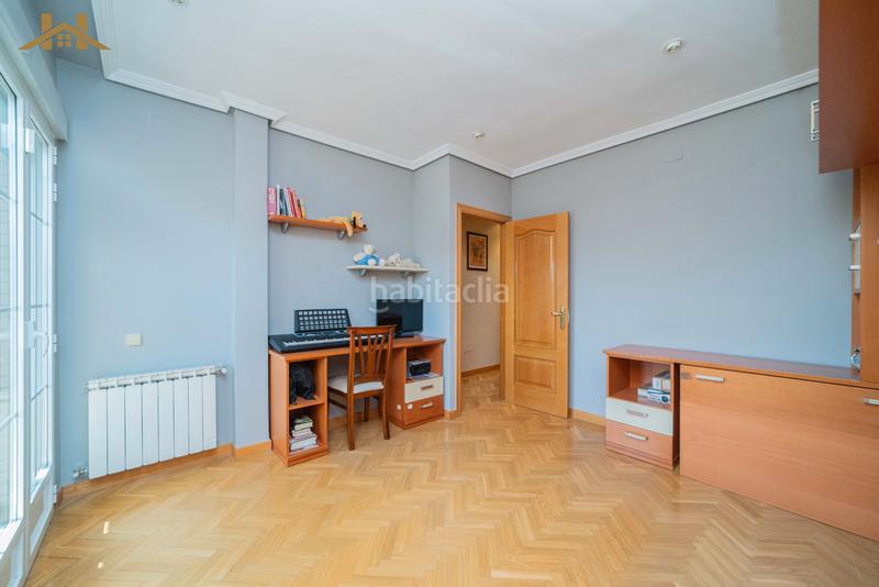 Foto 00dd65b4-ba10-4649-a8ea-53d2eac0c703. Chalet con camino riscaldamento piscina in Sevilla la Nueva