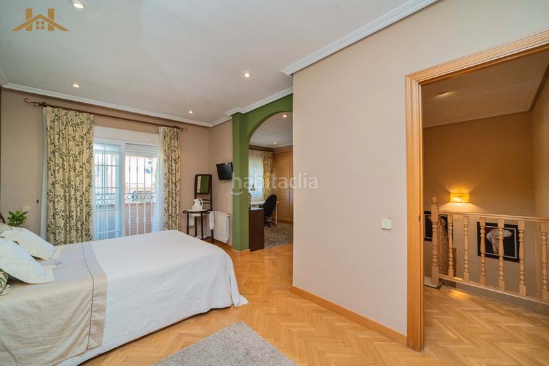 Foto 484c7aaf-c2b6-4c3f-87ac-7834fe192c0d. Chalet con camino riscaldamento piscina in Sevilla la Nueva