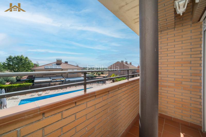 Foto 785c42cd-0658-4225-9d5d-290fe544f848. Chalet con camino riscaldamento piscina in Sevilla la Nueva