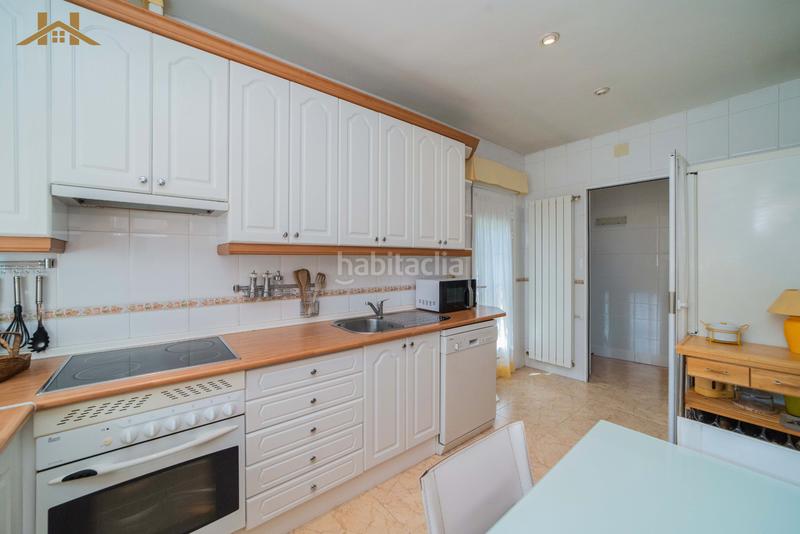 Foto 8a0a397a-6515-41f1-88aa-d3fe7df32bb0. Chalet con camino riscaldamento piscina in Sevilla la Nueva